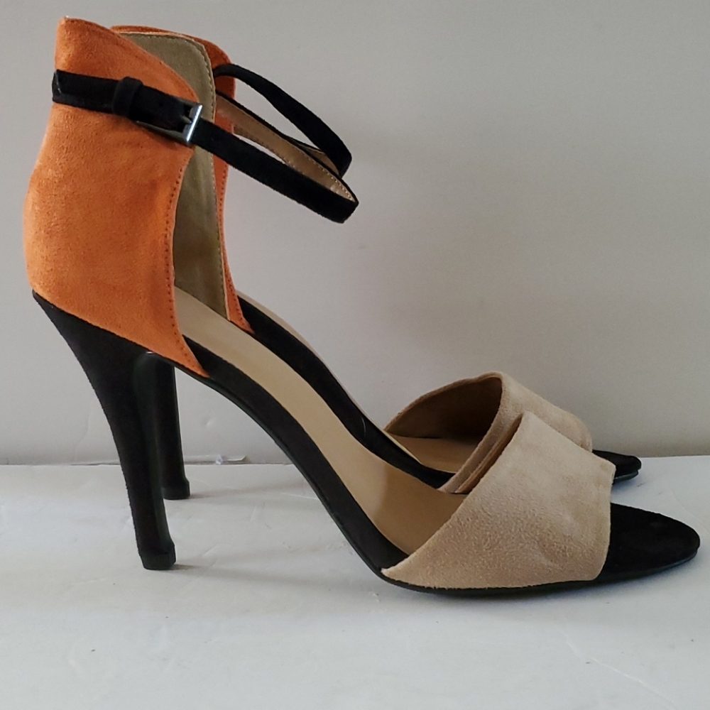 Heart In D Claire Color Block Ankle Strap Heel 11M